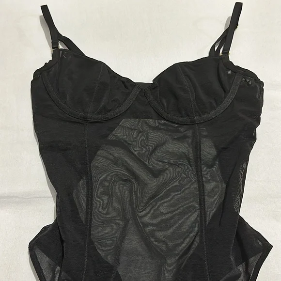 Aritzia Ten by BABATON foyer bodysuit - Picture 6 of 9